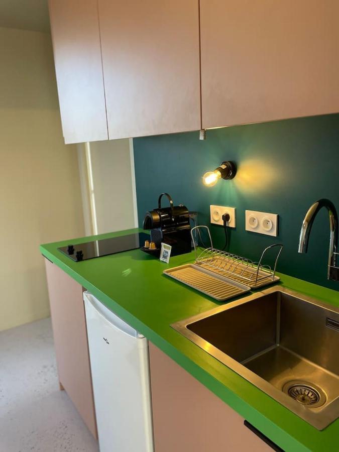 Charmant Studio Avec Parking - Confort Moderne Bourges Bagian luar foto