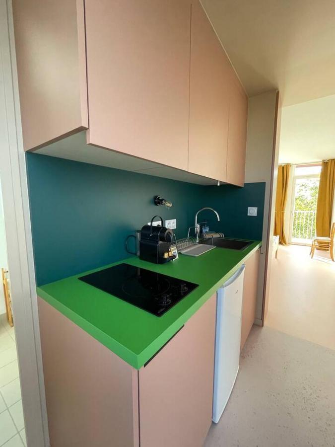 Charmant Studio Avec Parking - Confort Moderne Bourges Bagian luar foto