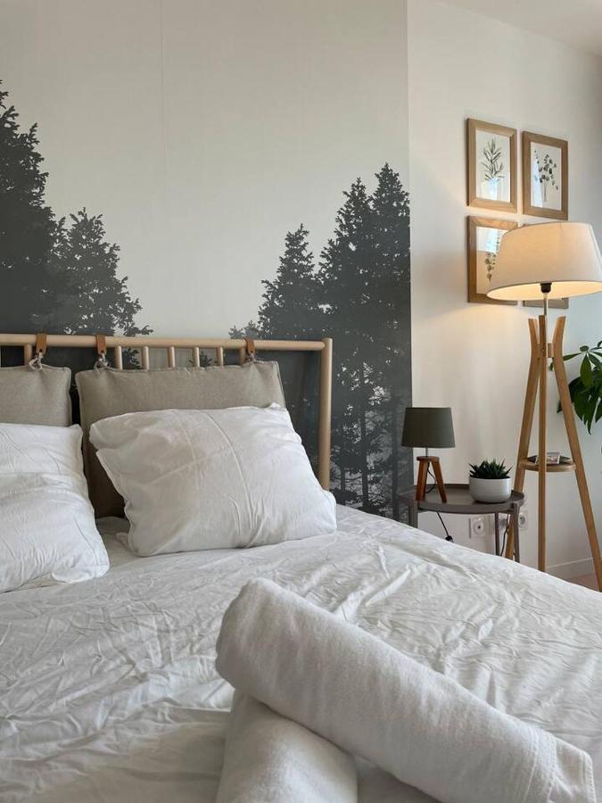 Charmant Studio Avec Parking - Confort Moderne Bourges Bagian luar foto